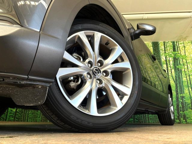�y�����A���~�z�C�[���z�O�ςɃ}�b�`���������A���~�z�C�[���𑕒����Ă���܂��B�e��ЊO�A���~�z�C�[����A�X�^�b�h���X�^�C�����戵�����Ă���܂��B���񂲑��k����������