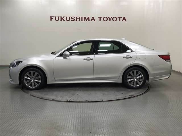 クラウンアスリート2.5 G i-Four 4WD