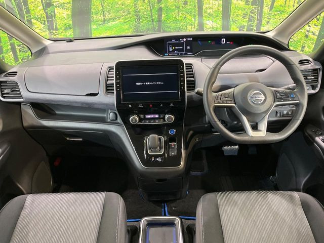 セレナ1.2 e-POWER ハイウェイスターV