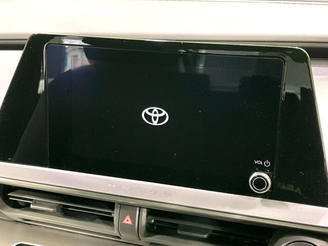 �y8�C���` �f�B�X�v���C�I�[�f�B�I�z���ʂ̃f�B�X�v���C��AppleCarPlay��AndroidAuto�����p�\�B�傫�ȉ�ʂŃX�}�z�i�r�A�v���������p���������܂���