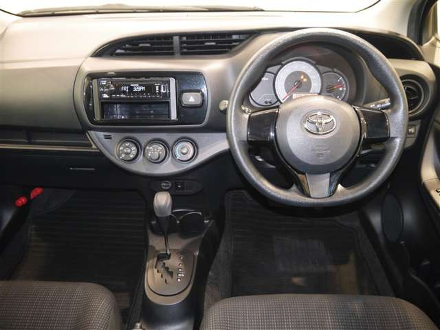 ヴィッツ1.3 F 4WD