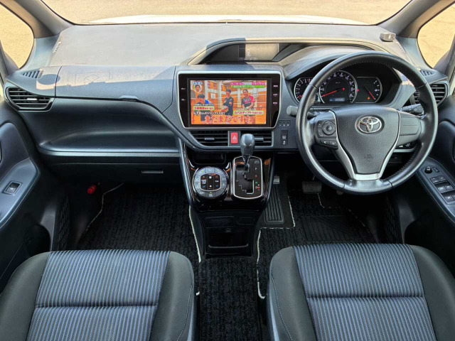ヴォクシー2.0 ZS 煌