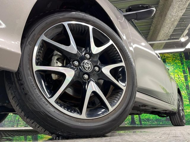 �y�����I�v�V����16�C���`�A���~�z�C�[���z�����I�v�V�����z�C�[���𑕒��B���s���\�̌���ɉ����A�O�ς����X�^�C���b�V���ɂȂ��Ă��܂��B
