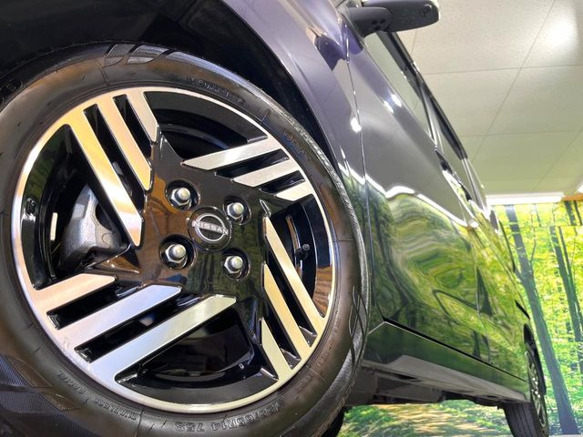 �y����14�C���`�A���~�z�C�[���z�O�ςɃ}�b�`���������A���~�z�C�[���𑕒����Ă���܂��B�e��ЊO�A���~�z�C�[����A�X�^�b�h���X�^�C�����戵�����Ă���܂��B���񂲑��k����������