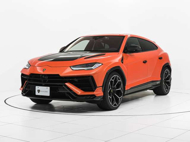 ウルスペルフォルマンテ 4WD