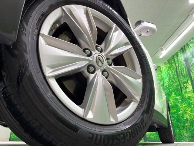 �y����17�C���`�A���~�z�C�[���z�O�ςɃ}�b�`���������A���~�z�C�[���𑕒����Ă���܂��B�e��ЊO�A���~�z�C�[����A�X�^�b�h���X�^�C�����戵�����Ă���܂��B���񂲑��k����������