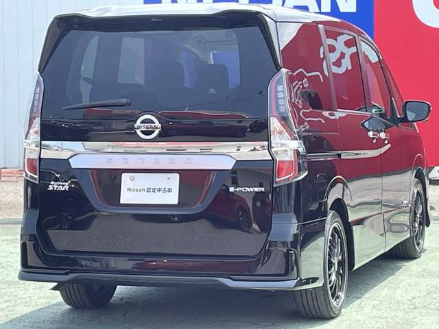 セレナ1.2 e-POWER ハイウェイスターV