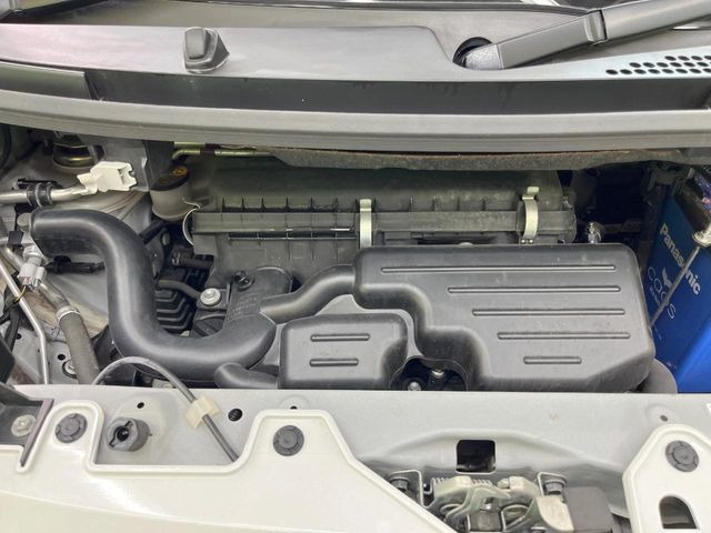 親切・丁寧な専門メカニックスタッフが応対!・車検・点検整備・事故等の修理などアフターサービスも安心。お車のカスタマイズもネクステージのサービススタッフまでご相談ください!