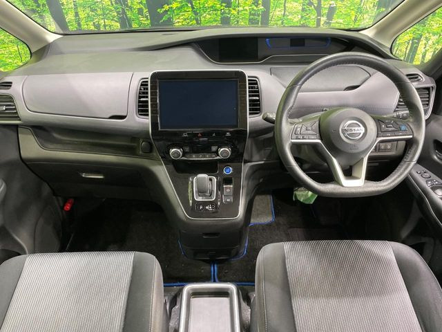 セレナ1.2 e-POWER ハイウェイスターV