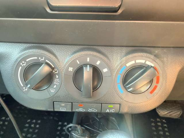 �C�ɂȂ邨�Ԃ�����܂�����E�̓d�b�ԍ����璼�ڂ��X�ɂ��₢���킹���������B�x�����@����ԗ����A��Ԃ܂łȂ�ł������������Ē����܂��B�X�^�b�t�ꓯ���A�����҂����Ă���܂��B