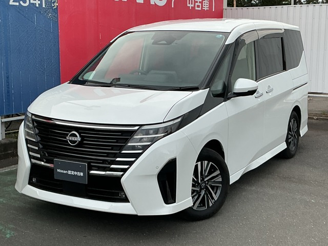 セレナ1.4 e-POWER ハイウェイスターV