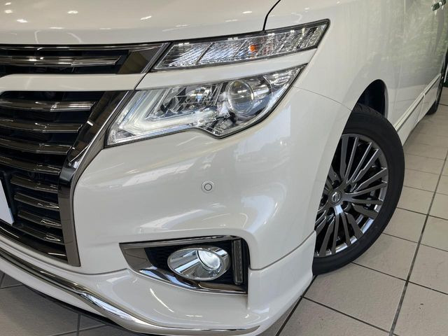 �yLED�w�b�h���C�g�z���V����ԑ��s�����ǍD�Ȏ��E���m�ۂ����S���ĉ^�]�ł��鍂�P�xLED�w�b�h���C�g�𑕔�!�_�����x�������A����d�͂��}�����Ă��܂��B