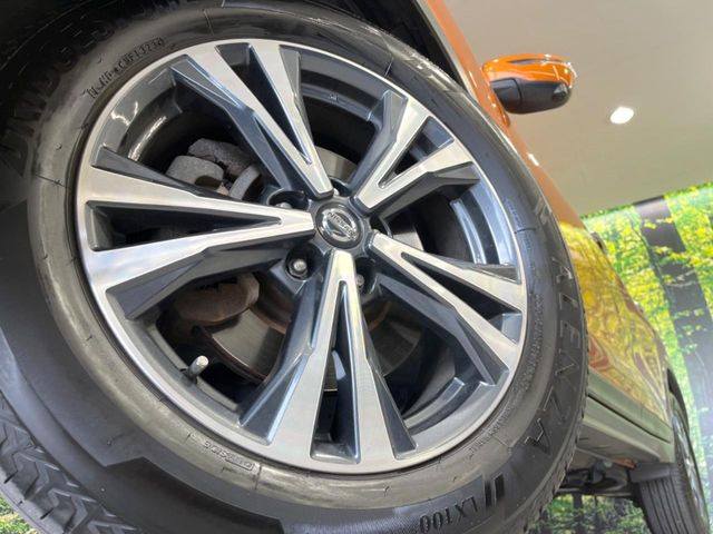 �y����18�C���`�A���~�z�C�[���z�O�ςɃ}�b�`���������A���~�z�C�[���𑕒����Ă���܂��B�e��ЊO�A���~�z�C�[����A�X�^�b�h���X�^�C�����戵�����Ă���܂��B���񂲑��k����������