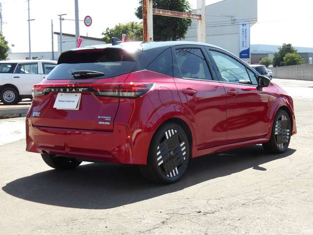 ノートオーラ1.2 G FOUR 4WD