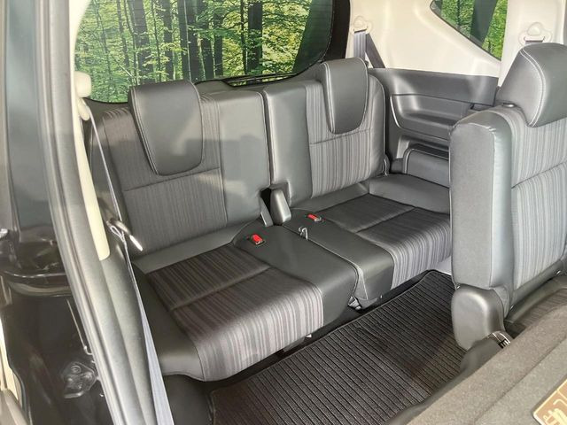 3��ڃV�[�g�͂�������ԗǍD����l�ł��������ƍ����Ē����܂��̂ŁA��l���ł̂��o���������N���N�ł��􂲉Ƒ��ŁA�C�̒m�ꂽ���ԂŁA�h���C�u�ɍs���̂��y���݂ł��ˁ�