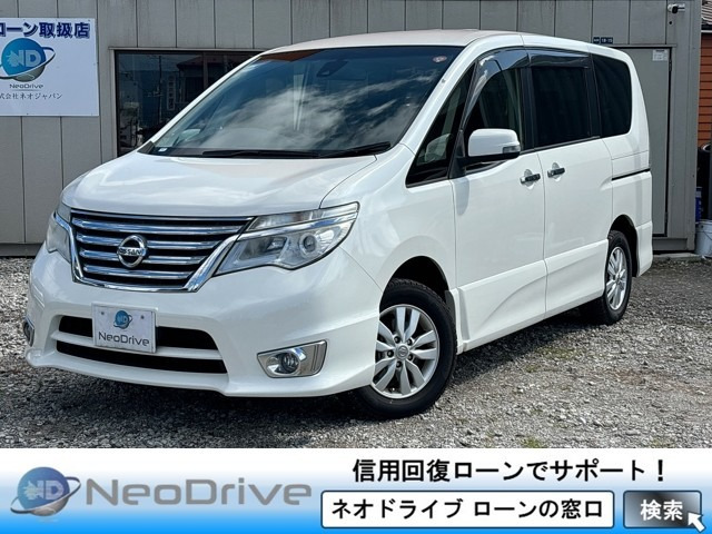セレナ2.0 ハイウェイスター Vセレクション+Safety 4WD