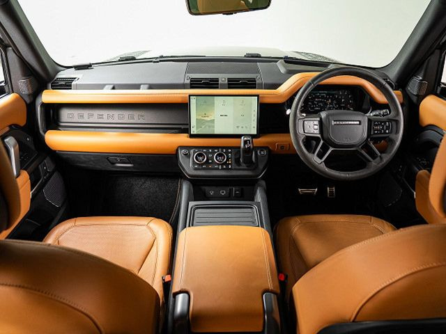ディフェンダー110 カルパチアン エディション 5.0L P525 4WD