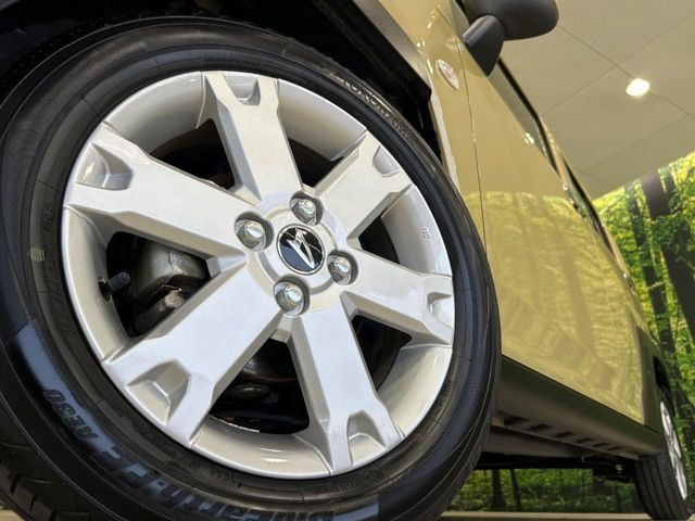 �y����15�C���`�A���~�z�C�[���z�O�ςɃ}�b�`���������A���~�z�C�[���𑕒����Ă���܂��B�e��ЊO�A���~�z�C�[����A�X�^�b�h���X�^�C�����戵�����Ă���܂��B���񂲑��k����������