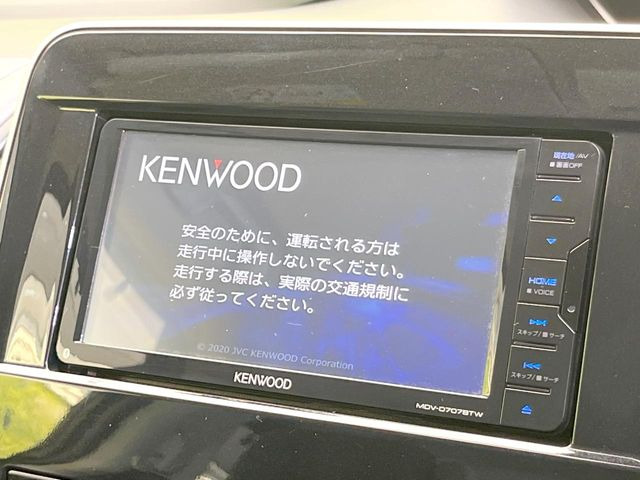 セレナ