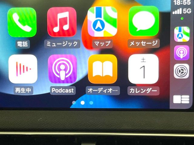 ��Apple Car Play:�X�}�z�Ƃ̗L���ڑ��ŁA�i�r�E�I�[�f�B�I�Đ��ȂǃX�}�z�̃A�v���@�\����ʂł��g����֗��@�\�ł�!