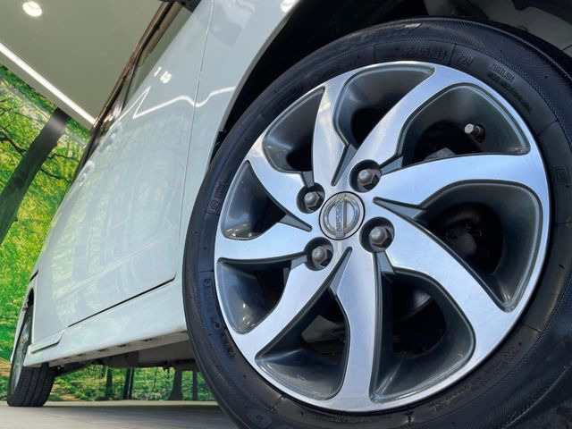 �y����14�C���`�A���~�z�C�[���z�O�ςɃ}�b�`���������A���~�z�C�[���𑕒����Ă���܂��B�e��ЊO�A���~�z�C�[����A�X�^�b�h���X�^�C�����戵�����Ă���܂��B���񂲑��k����������