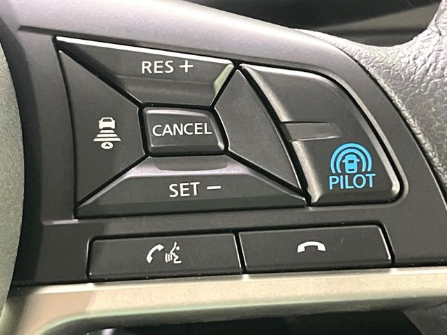 セレナ