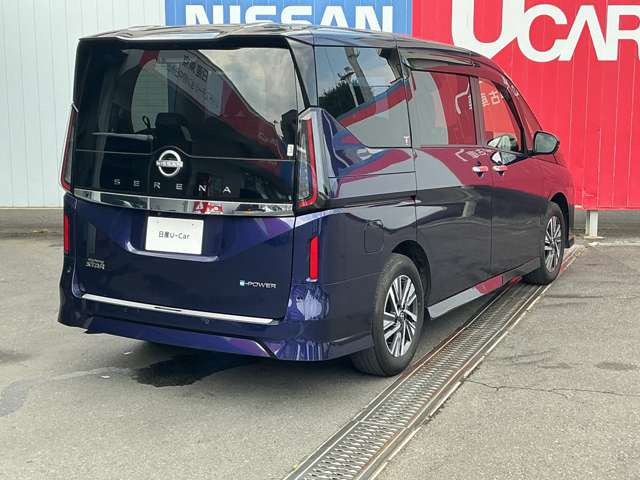 セレナ1.4 e-POWER ハイウェイスターV