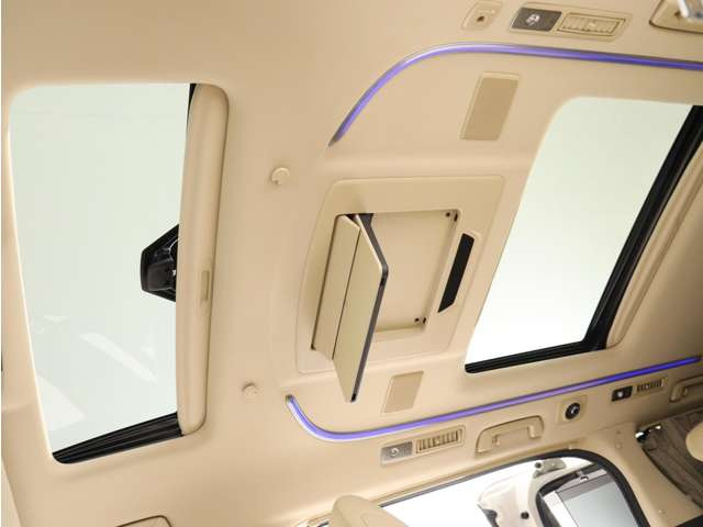 アルファードハイブリッド 2.5 エグゼクティブ ラウンジ E-Four 4WD