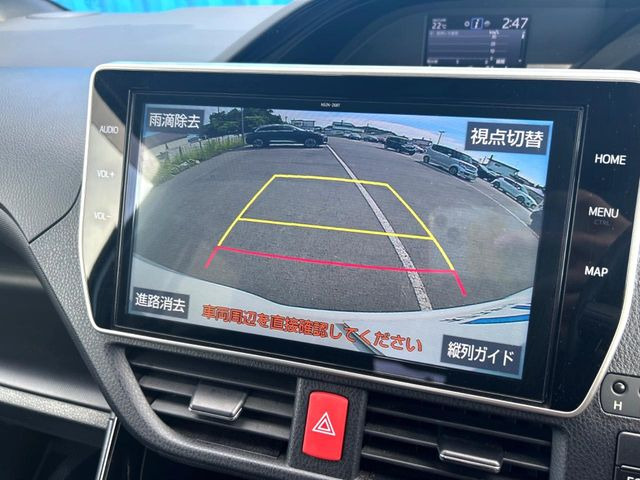 【バックカメラ】駐車時に後方がリアルタイム映像で確認できます。大型商業施設や立体駐車場での駐車時や、夜間のバック時に大活躍!運転スキルに関わらず、今や必須となった装備のひとつです!