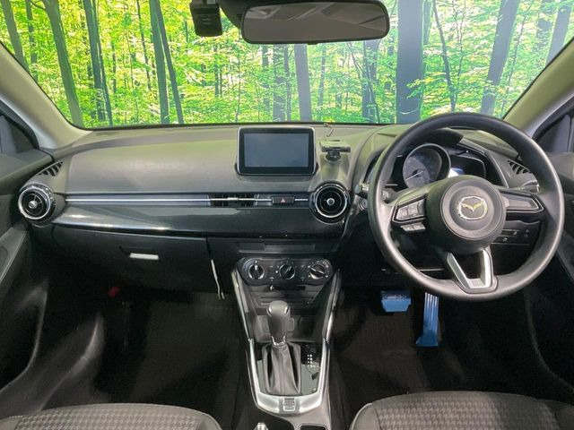 デミオ1.3 13S