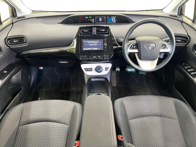 プリウス1.8 S セーフティ プラス