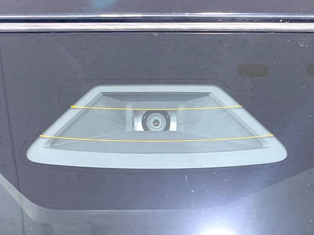 【スズキ セーフティサポート】走行中に前方の車両等を認識し、衝突しそうな時は警報とブレーキで衝突回避と被害軽減をアシスト。より安全にドライブをお楽しみいただけます。