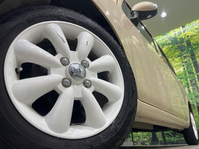 �y����14�C���`�A���~�z�C�[���z�O�ςɃ}�b�`���������A���~�z�C�[���𑕒����Ă���܂��B�e��ЊO�A���~�z�C�[����A�X�^�b�h���X�^�C�����戵�����Ă���܂��B���񂲑��k����������