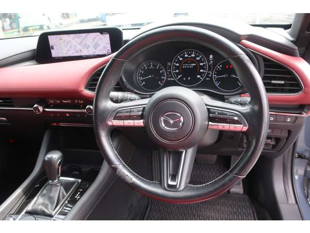 MAZDA3ファストバック2.0 20S バーガンディ セレクション 4WD