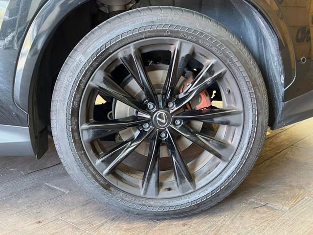 �y����20�C���`�A���~�z�C�[���z�O�ςɃ}�b�`���������A���~�z�C�[���𑕒����Ă���܂��B�e��ЊO�A���~�z�C�[����A�X�^�b�h���X�^�C�����戵�����Ă���܂��B���񂲑��k����������
