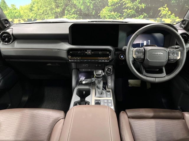 ランドクルーザー2502.8 ZX ディーゼル 4WD