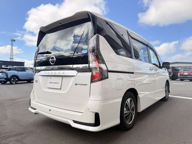 セレナ1.2 e-POWER ハイウェイスターV