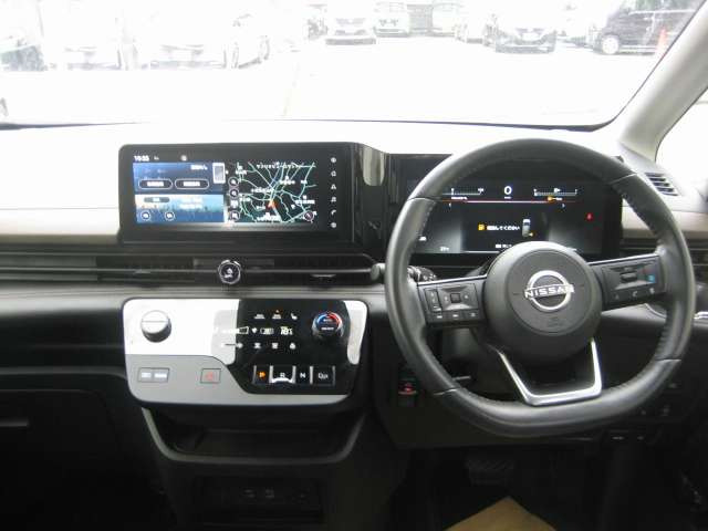 セレナ1.4 e-POWER ハイウェイスターV
