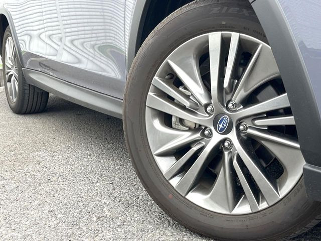 �y�����A���~�z�C�[���z�O�ςɃ}�b�`���������A���~�z�C�[���𑕒����Ă���܂��B�e��ЊO�A���~�z�C�[����A�X�^�b�h���X�^�C�����戵�����Ă���܂��B���񂲑��k����������
