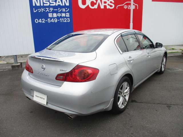 スカイライン2.5 250GT