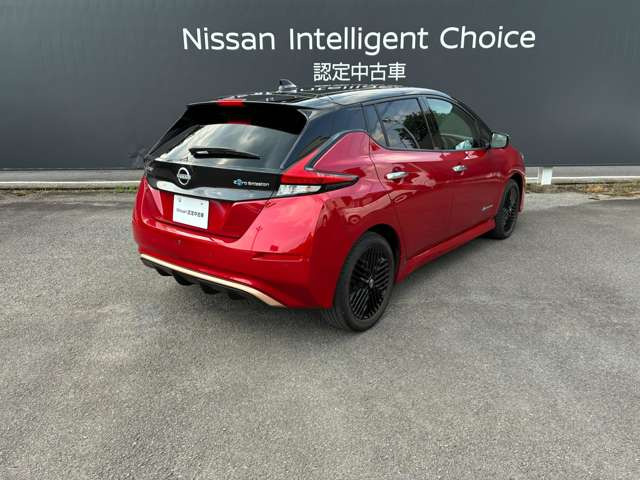 リーフe+ X 90周年記念車