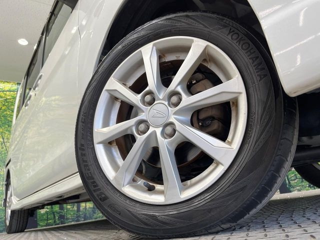 �y�����A���~�z�C�[���z�O�ςɃ}�b�`���������A���~�z�C�[���𑕒����Ă���܂��B�e��ЊO�A���~�z�C�[����A�X�^�b�h���X�^�C�����戵�����Ă���܂��B���񂲑��k����������