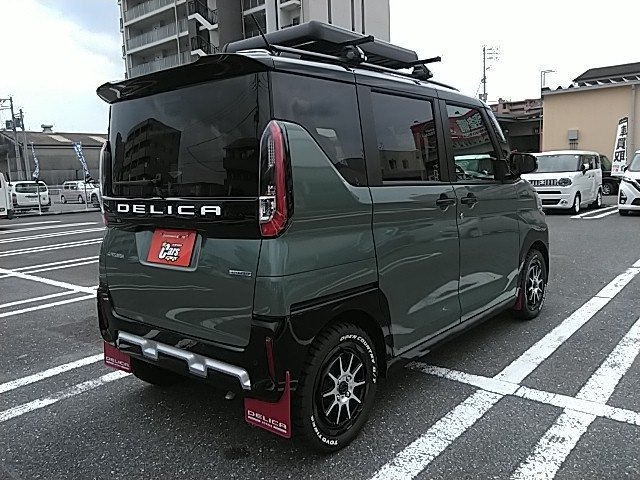 デリカミニT プレミアム 4WD
