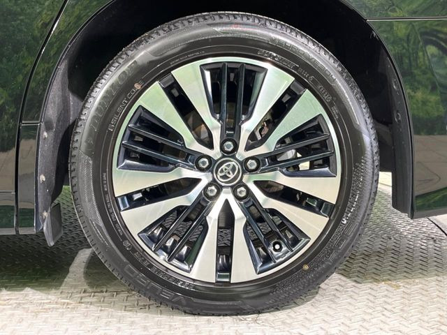 �y����18�C���`�A���~�z�C�[���z�O�ςɃ}�b�`���������A���~�z�C�[���𑕒����Ă���܂��B�e��ЊO�A���~�z�C�[����A�X�^�b�h���X�^�C�����戵�����Ă���܂��B���񂲑��k����������