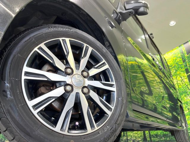 �y����14�C���`�A���~�z�C�[���z�O�ςɃ}�b�`���������A���~�z�C�[���𑕒����Ă���܂��B�e��ЊO�A���~�z�C�[����A�X�^�b�h���X�^�C�����戵�����Ă���܂��B���񂲑��k����������