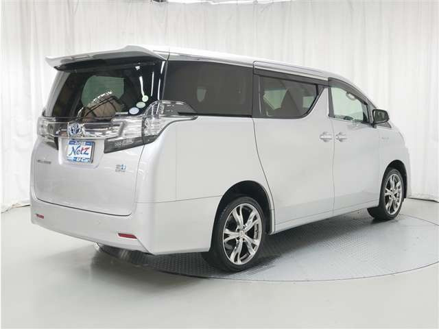 ヴェルファイアハイブリッド 2.5 X E-Four 4WD