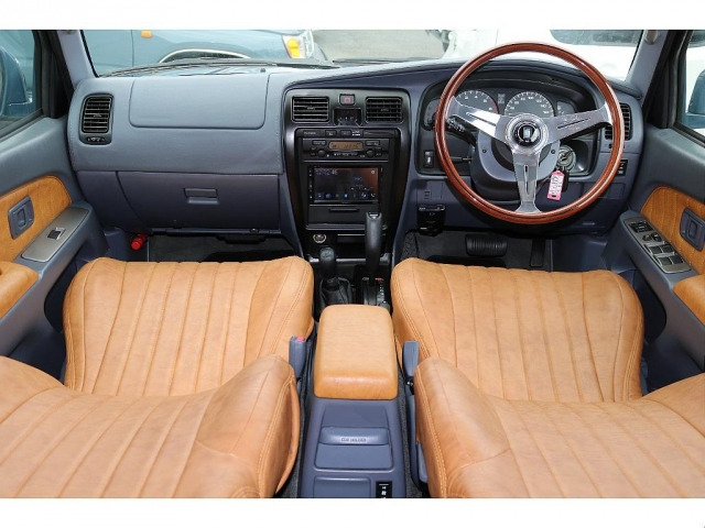 ハイラックスサーフ2.7 SSR-X Vセレクション 4WD