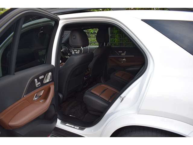 GLEAMG GLE53 4マチックプラス (ISG) 4WD