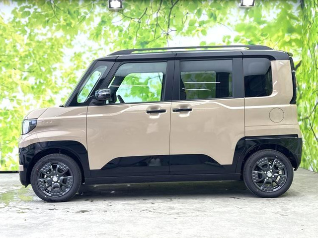 デリカミニT プレミアム デリマル パッケージ 4WD
