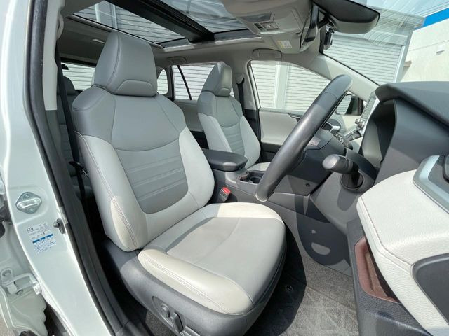 �^�]�Ȃ܂��ɂ͏\���ȃX�y�[�X������A�啿�ȕ��ł��������^�]���Ă�����������ł��B